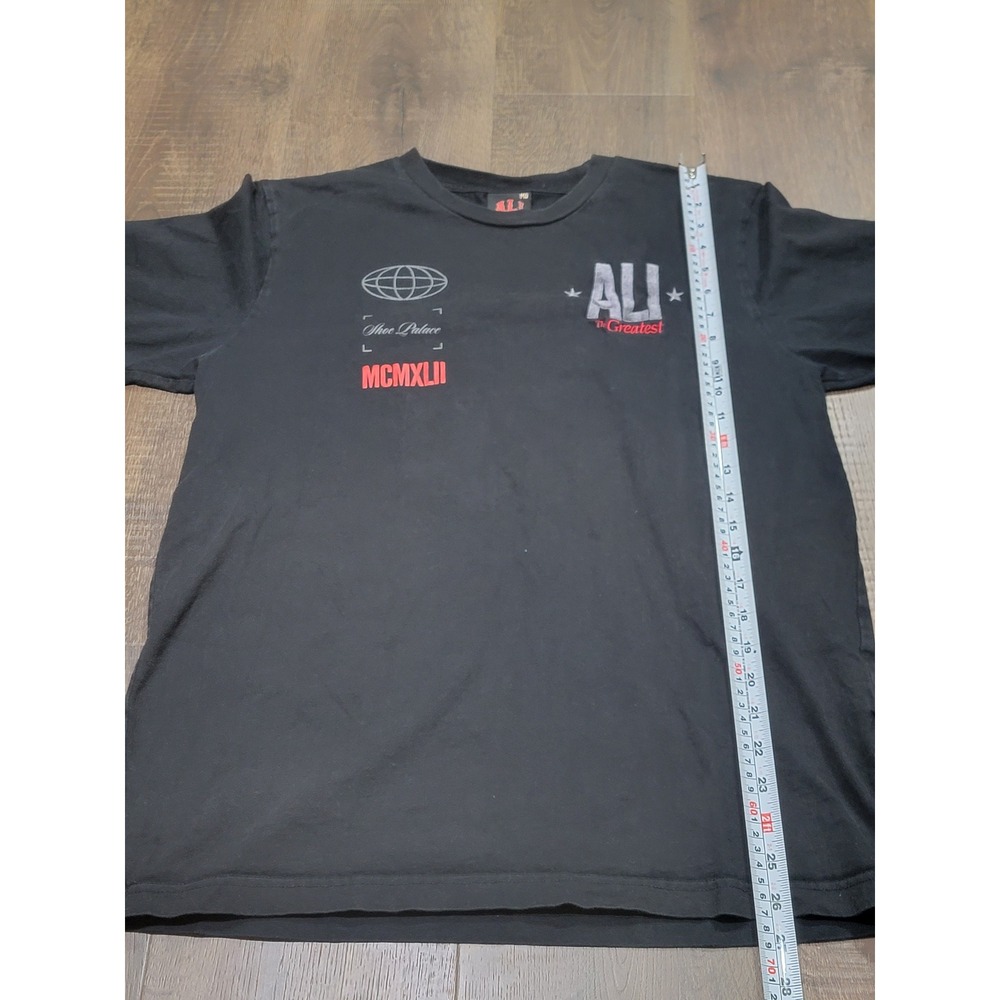 Shoe Palace Muhammad Ali The Greatest Black Graphic TShirt Mens Medium JM0123/82